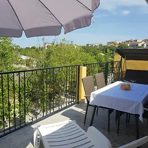 Seaview Apartment